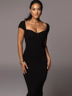 Robe de soirée midi écru et blanche à épaules dénudées extensible sexy et semi-formelle