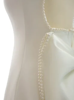 Robe de soirée mini blanche à col bijou et perles sans manches dos nu sexy et semi-formelle