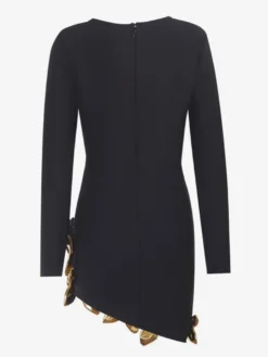 Robe de soirée mini noire à col rond et manches longues ornée de fleurs style semi-formel et sexy