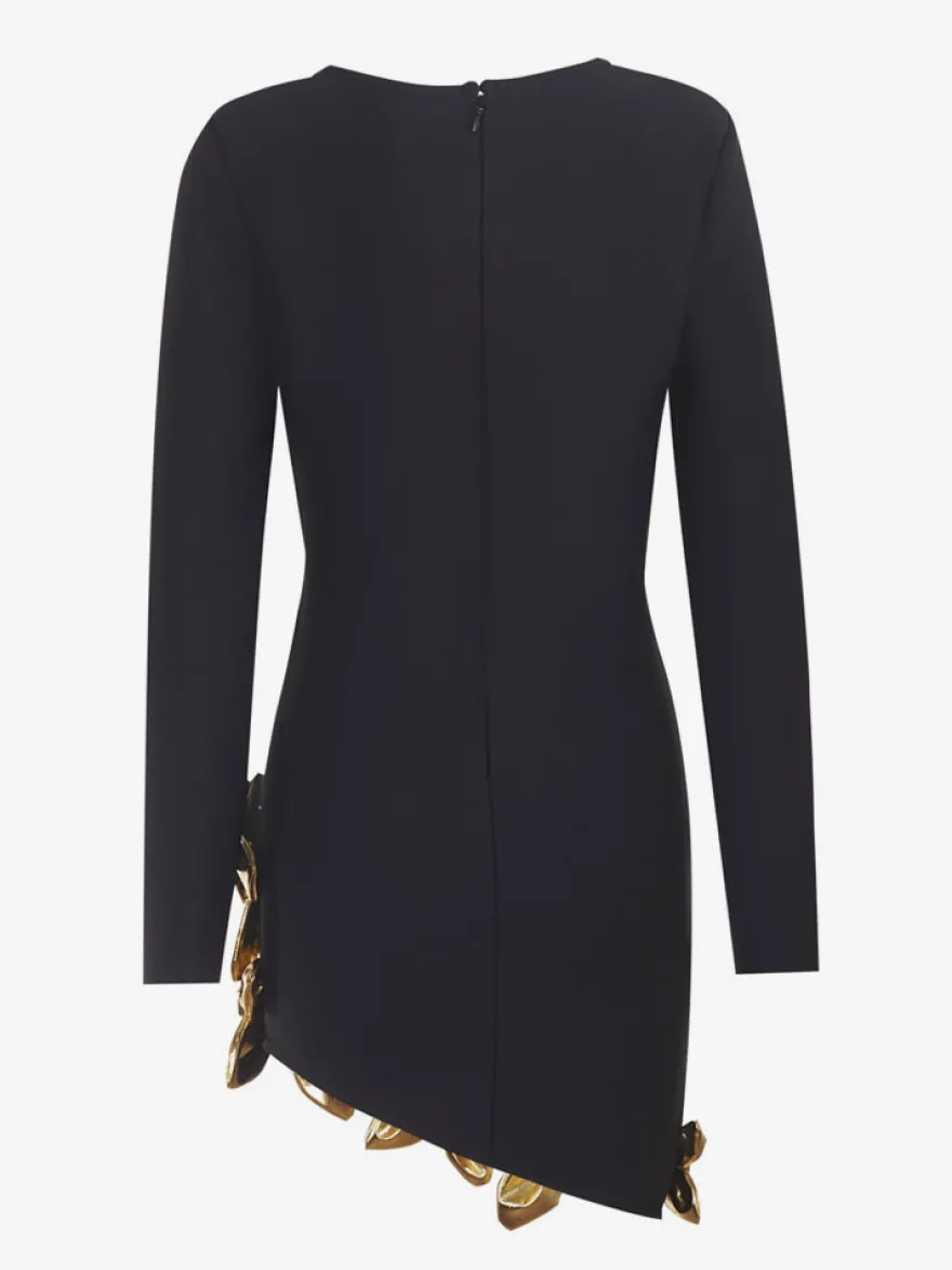 Robe de soirée mini noire à col rond et manches longues ornée de fleurs style semi-formel et sexy