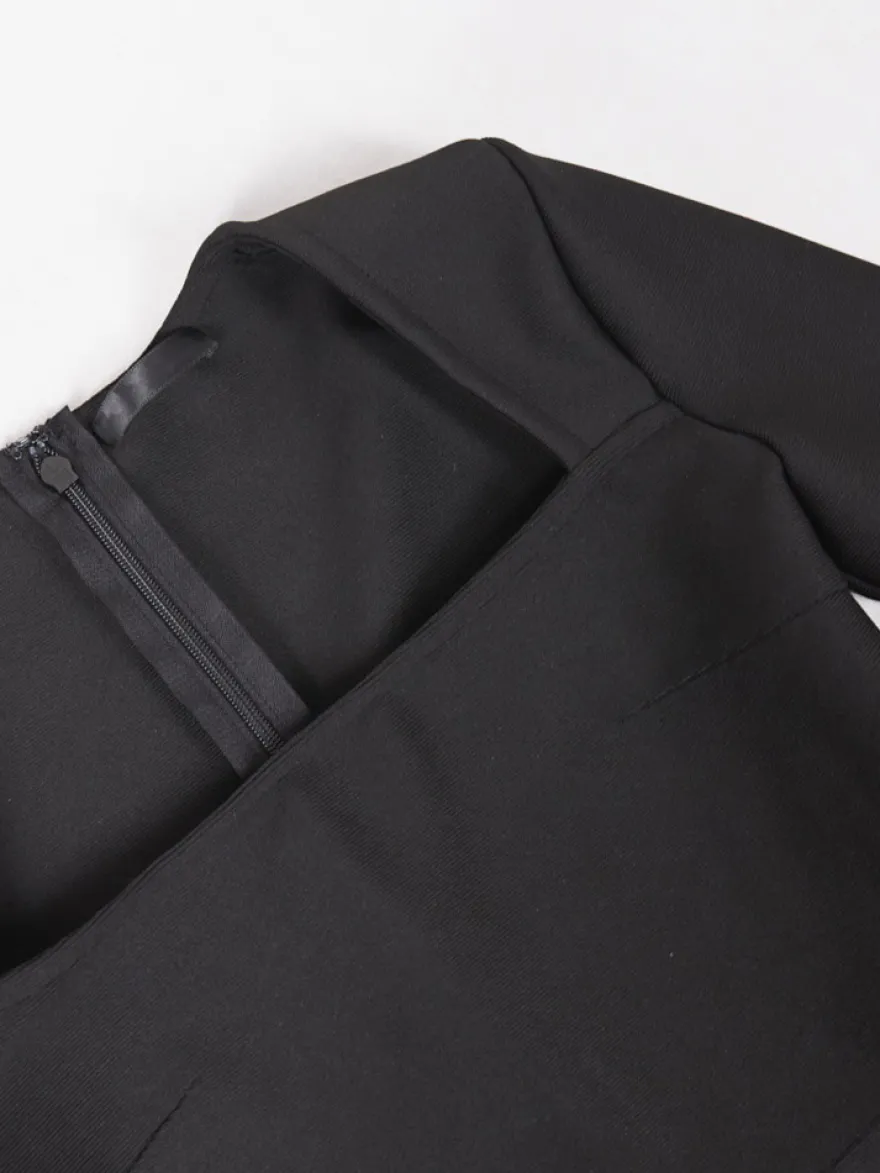 Robe de soirée mini noire à col rond et manches longues ornée de fleurs style semi-formel et sexy
