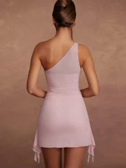Robe de soirée mini rose sans manches moulante et sexy style semi-formel
