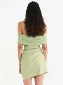 Robe de soirée mini verte sans bretelles plissée sans manches robe semi-formelle