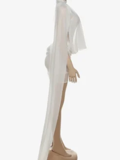 Robe de soirée moulante en tulle à col drapé et manches longues cape dos nu transparent style club
