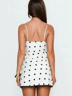 Robe de soirée noire à pois sans manches à bretelles robe d'été