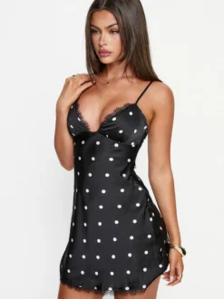 Robe de soirée noire à pois sans manches à bretelles robe d'été