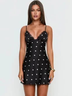 Robe de soirée noire à pois sans manches à bretelles robe d'été