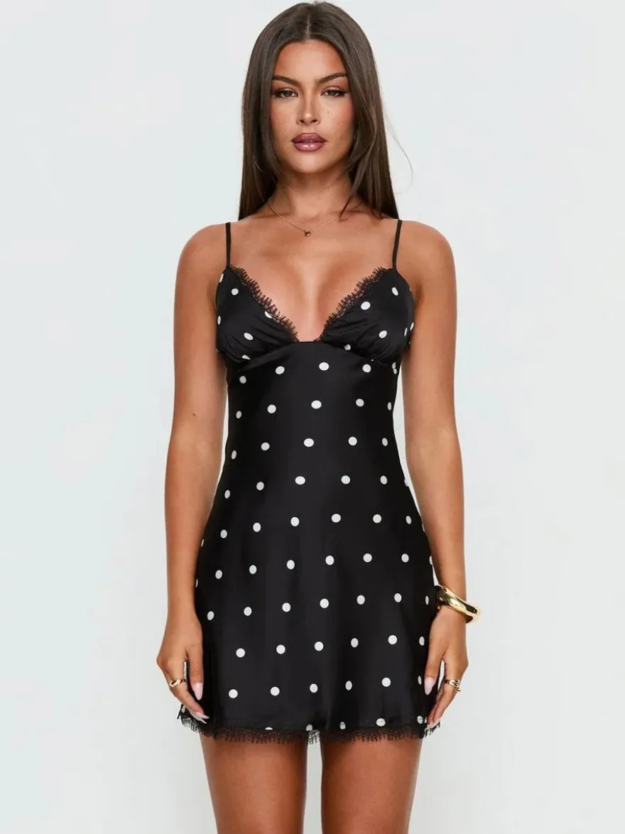 Robe de soirée noire à pois sans manches à bretelles robe d'été