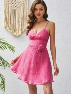 Robe de soirée romantique à mini-fleurs sans manches bretelles col élégant robe rose