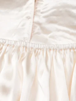 Robe de soirée romantique mini plissée à lacets sans manches dos nu couleur champagne