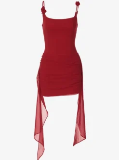 Robe de soirée rouge-brun à col carré bretelles fleuries dos lacé et froncée mini-robe de club