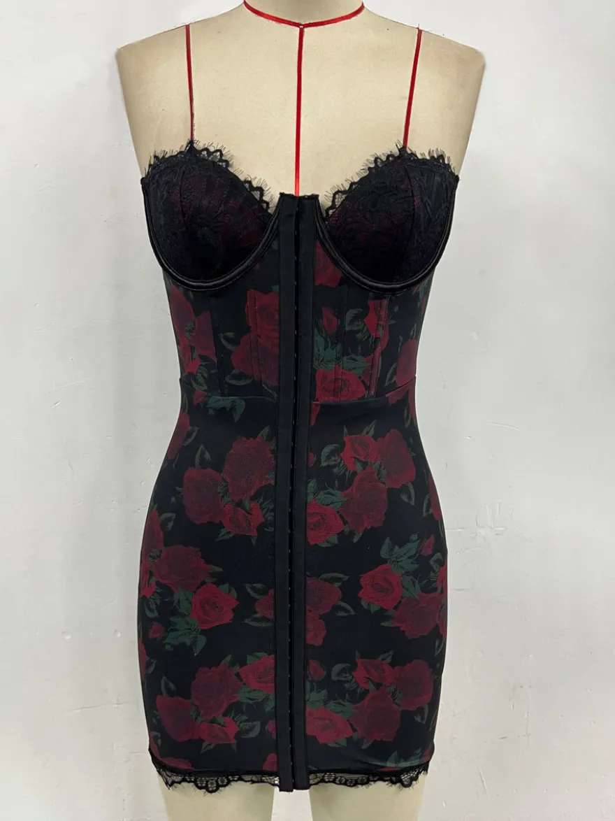 Robe de soirée rouge imprimé léopard sans manches et bustier sculptant