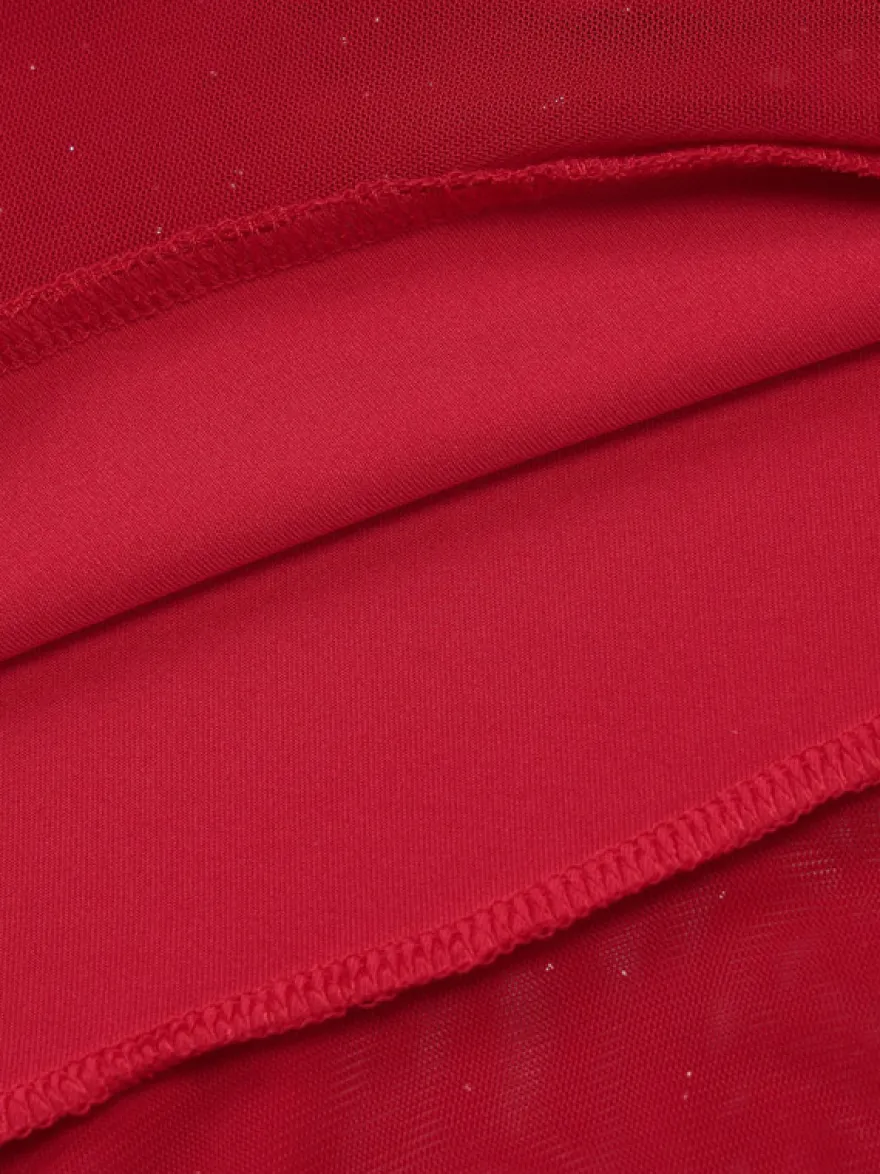 Robe de soirée rouge sans manches à bretelles et décolleté asymétrique