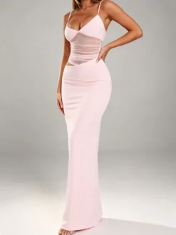 Robe de soirée sirène moulante à bretelles spaghetti et découpes en résille taille transparente