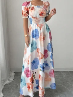 Robe de vacances aquarelle florale à col carré et épaules dénudées manches bouffantes