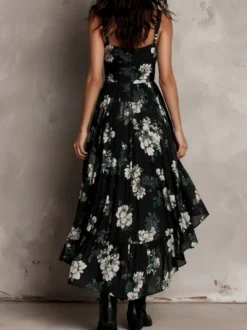 Robe de vacances à bretelles spaghetti taille froncée imprimé floral coupe asymétrique et fente irrégulière