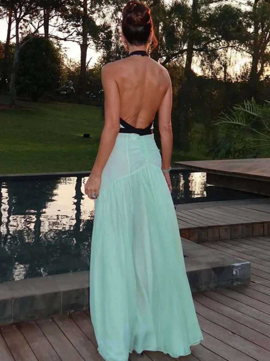Robe de vacances fluide en mousseline robe longue dos nu à décolleté plongeant et col halter robe de soirée d'été pour les vacances