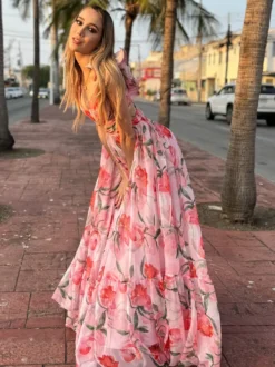 Robe de vacances à imprimé floral manches à volants dos nu et nœud à étages