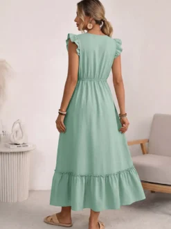 Robe de vacances maxi à col rond sans manches broderie verte style bohème laçage
