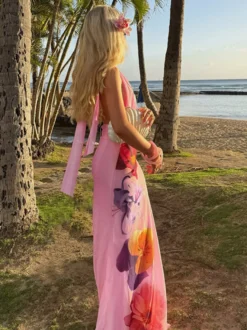 Robe de vacances maxi à lacets sans manches imprimée col en V rose chic coupe trapèze