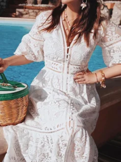 Robe de vacances maxi sculptante en dentelle manches mi-longues col en V manches évasées élégante robe rose