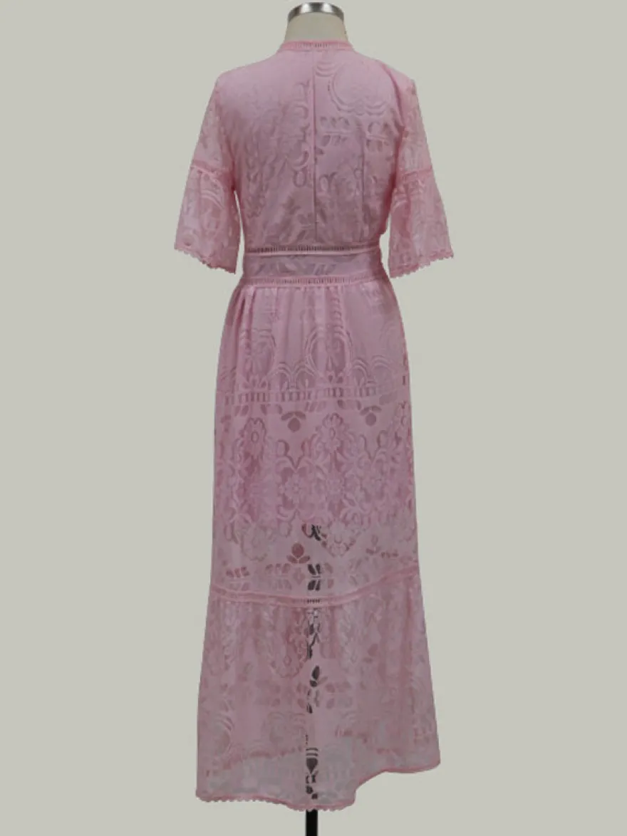 Robe de vacances maxi sculptante en dentelle manches mi-longues col en V manches évasées élégante robe rose