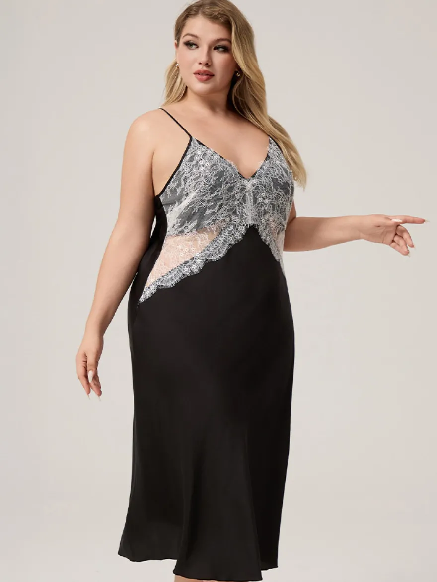 Robe d'intérieur sans manches dos nu à bretelles et col montant