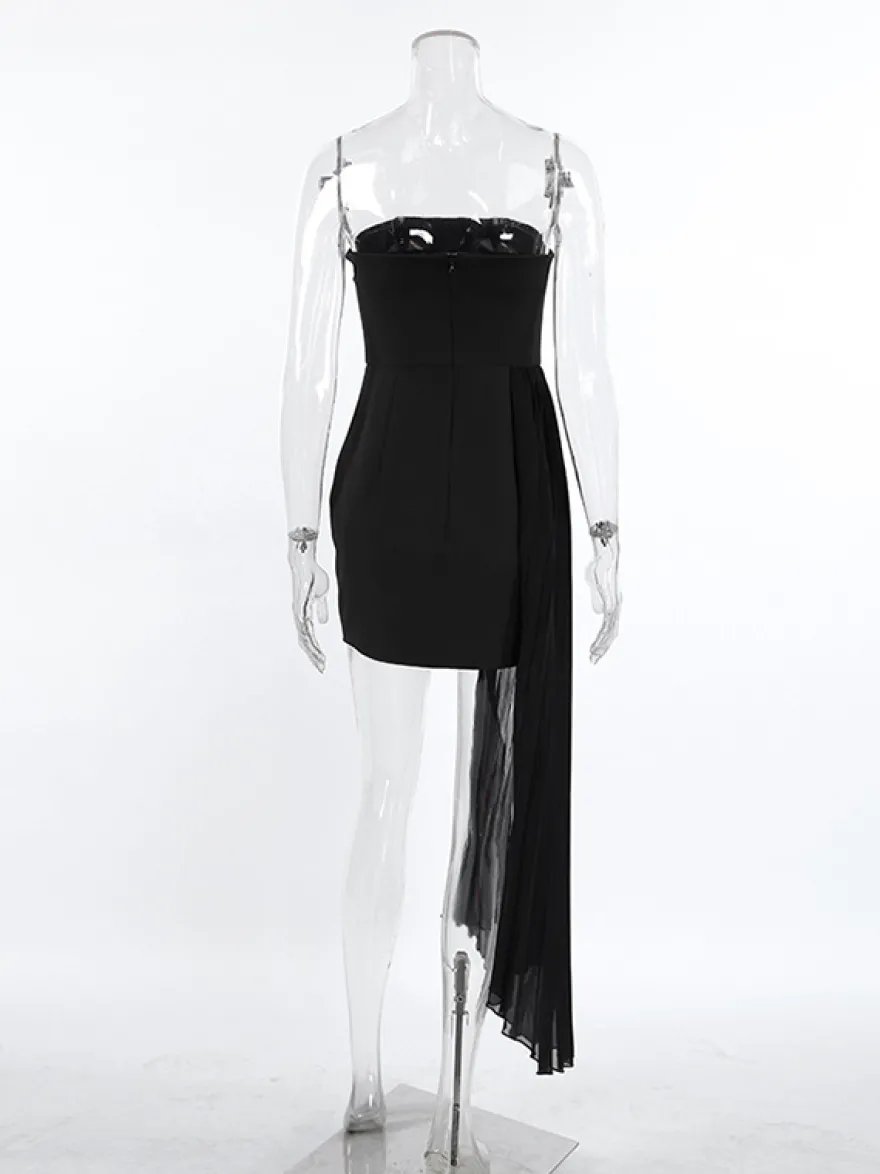 Robe d'été mini sans bretelles avec drapé plissé asymétrique pour femmes 2026