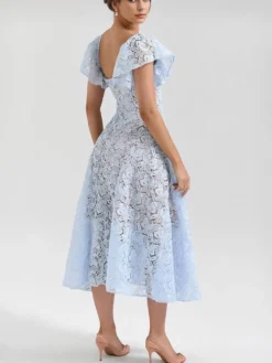 Robe en dentelle bleue à manches papillon et décolleté en cœur pour fête d'anniversaire robe mi-longue transparente pour femme 2026