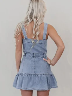 Robe en jean à volants pour femme - Robe mini boutonnée bleu clair style années 2000 - Tenue d'été pour la plage et les festivals (2026)