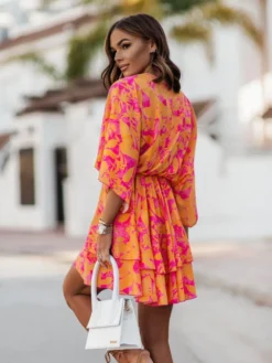 Robe Eté Courte Imprimé Femme avec Manches Courtes à Col V Coupe Cintrée