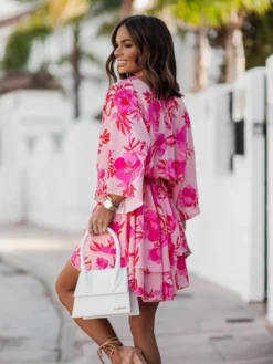 Robe Eté Courte Imprimé Femme avec Manches Courtes à Col V Coupe Cintrée