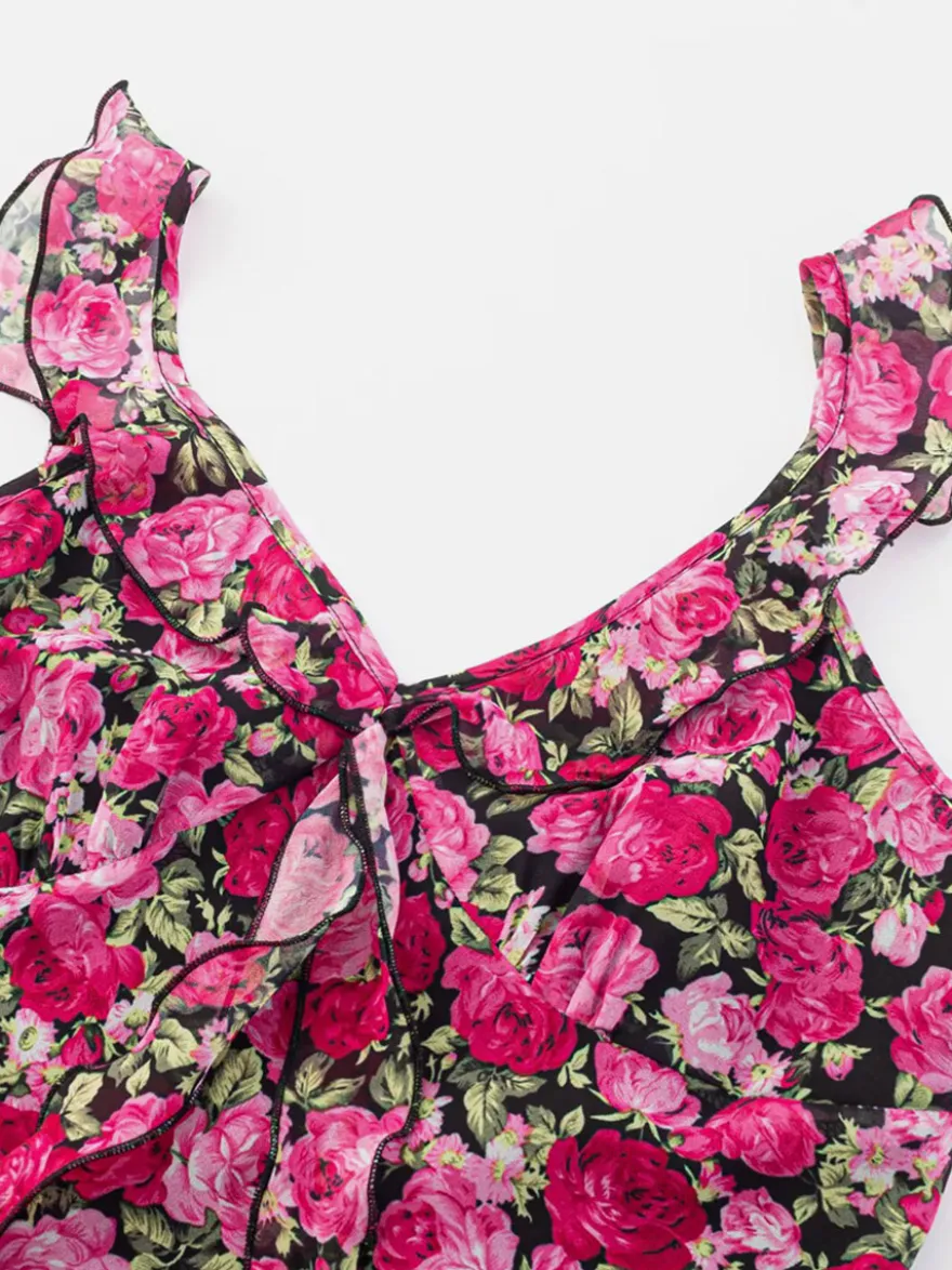 Robe imprimée rouge à fleurs sans manches col V et taille haute pour femme.