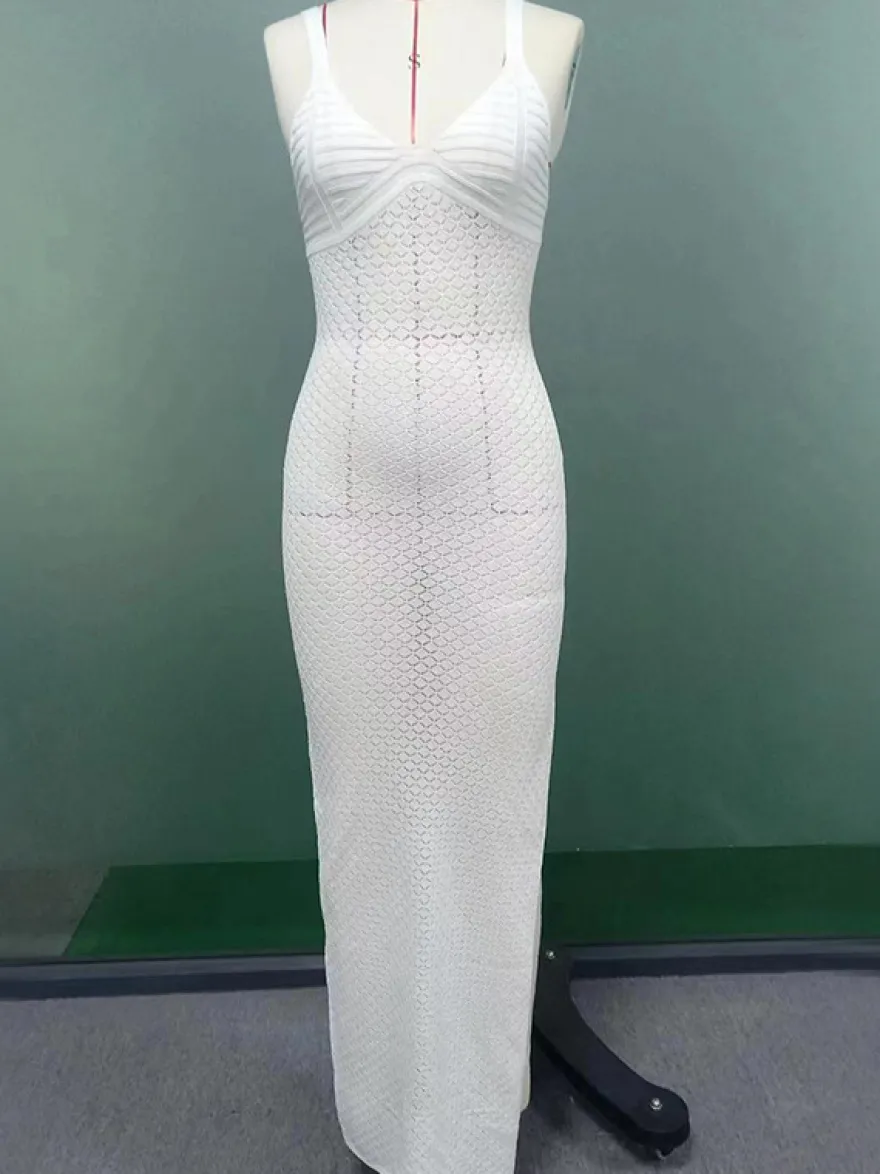 Robe longue blanche en crochet pour femme - Robe moulante bohème à col en V sans manches et fente latérale - Idéale pour l'été et les vacances à la plage (collection 2026)