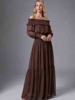 Robe longue bohème à épaules dénudées pour femme - Robe longue marron à volants en mousseline de soie taille smockée et manches longues étagées - Idéale pour une soirée romantique à la plage (2026)