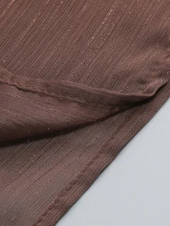 Robe longue bohème à épaules dénudées pour femme - Robe longue marron à volants en mousseline de soie taille smockée et manches longues étagées - Idéale pour une soirée romantique à la plage (2026)