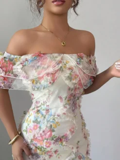Robe longue dos nu à volants fermeture éclair imprimé floral épaules dénudées style romantique idéale pour un rendez-vous galant.