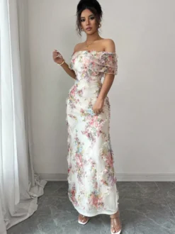 Robe longue dos nu à volants fermeture éclair imprimé floral épaules dénudées style romantique idéale pour un rendez-vous galant.