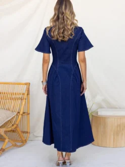 Robe longue en jean boutonnée sur le devant pour femme - Robe en jean bleu foncé style bohème coupe trapèze et manches courtes - Tenue décontractée d'été 2026