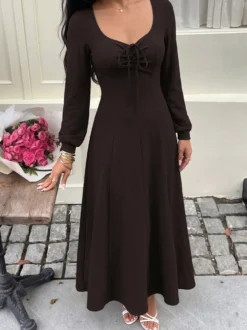 Robe longue en maille texturée à encolure carrée nœud sur le devant et taille froncée Daily Dresses