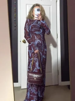 Robe longue moulante rétro à manches longues et imprimé floral coupe ajustée collection 2026