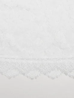 Robe longue nuisette blanche à empiècements en dentelle pour femme style élégant pour les soirées