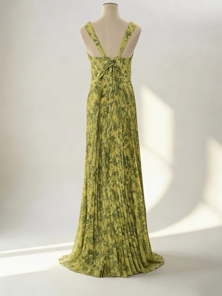Robe longue plissée à bretelles spaghetti et imprimé vintage