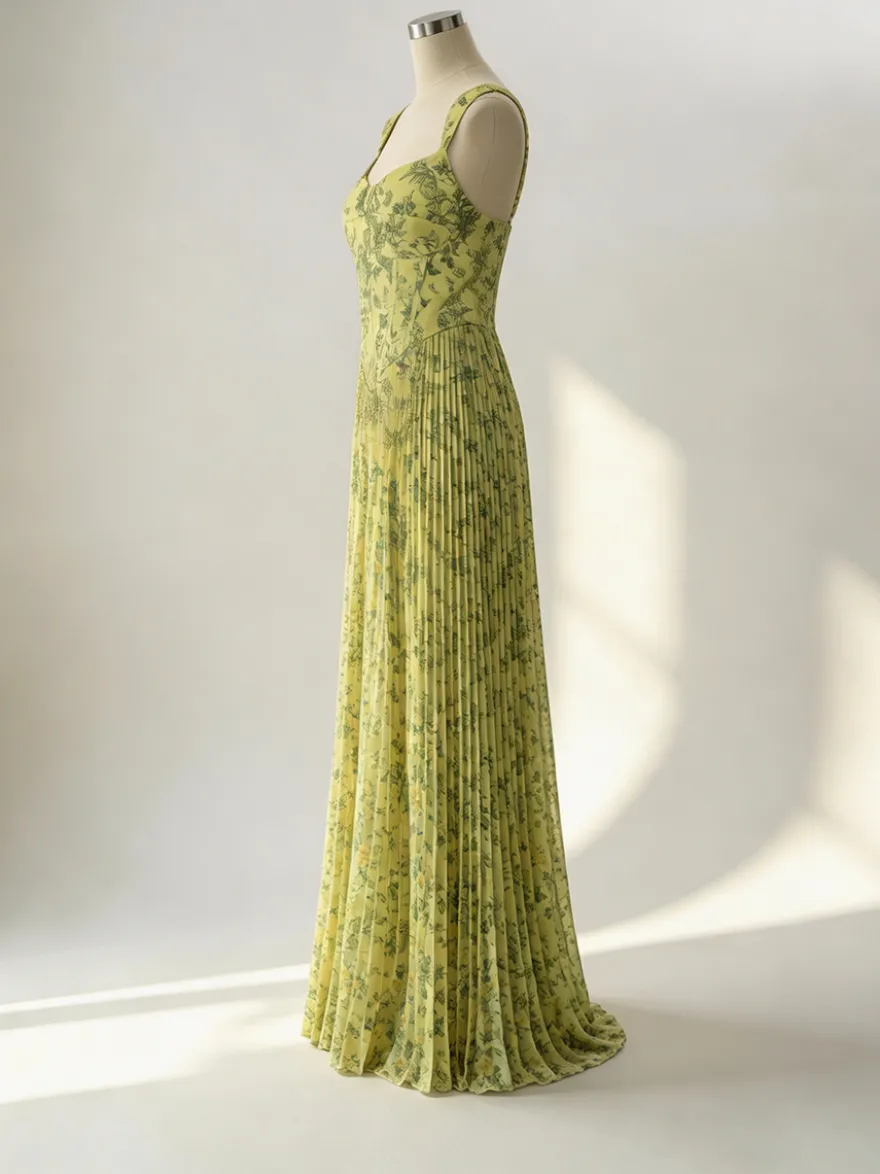 Robe longue plissée à bretelles spaghetti et imprimé vintage