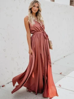 Robe longue portefeuille rose poudré pour femme - Élégante robe longue fendue sur la cuisse et décolleté en V - Tenue d'invitée pour un mariage d'été à la plage 2026