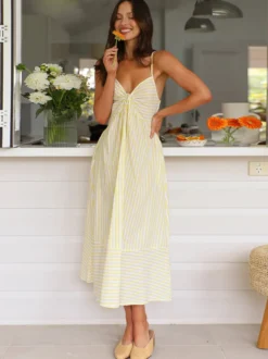 Robe longue rayée d'été pour femme - Robe évasée dos nu à col V et bustier noué style cottagecore - Idéale pour un pique-nique d'été à la plage 2026