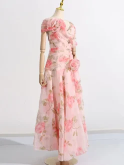 Robe longue rose à fleurs et épaules dénudées pour femme style élégant pour les soirées