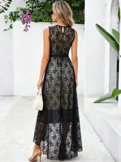 Robe longue sans manches à col rond et taille naturelle en dentelle élégante blanche