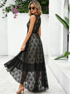 Robe longue sans manches à col rond et taille naturelle en dentelle élégante blanche