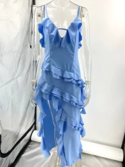 Robe longue à volants asymétrique pour invitée de mariage - Robe de cocktail sexy bleu ciel clair à col en V et superpositions - Été 2026